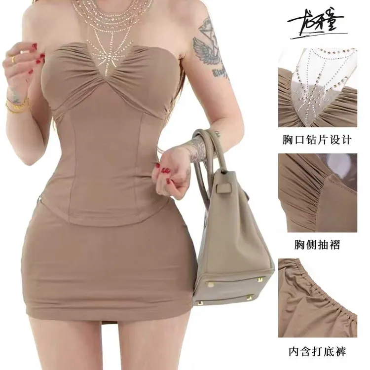 龙牙童推荐【大小姐驾到】蕾丝显瘦无袖a字连衣裙性感美背挂脖露背