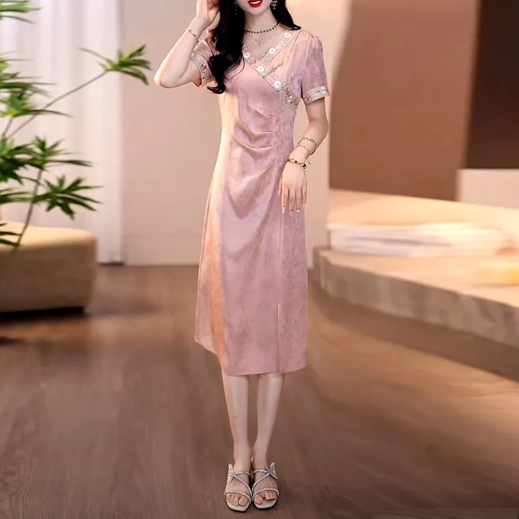 透孔花萝缎国风刺绣改良旗袍裙2025夏季新款修身显瘦新中式连衣裙