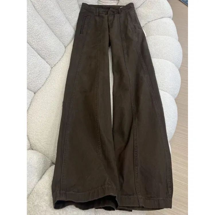 美拉德复古棕色弯刀牛仔裤女秋季2025新款高腰宽松直筒阔腿长裤子