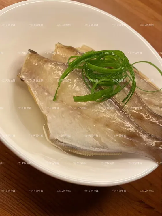 半干野生小剥皮鱼干