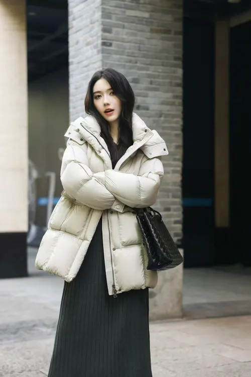 冬季中长款女款外套