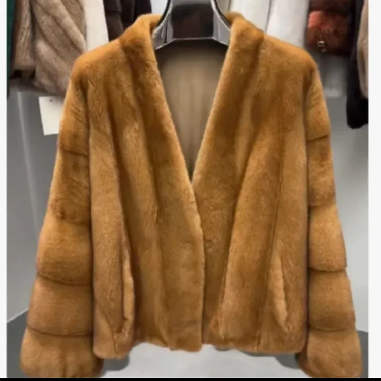 新款V领时尚开衫百搭短款外套时尚年轻气质休闲潮流