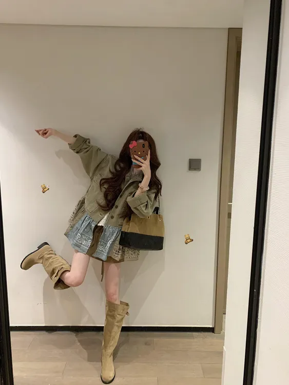 2025秋季新款韩系复古高级感拼接牛仔小众外套女搭配阔腿短裤套装