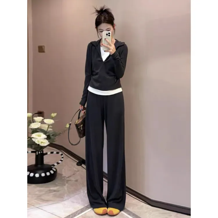 拉夏贝尔时尚休闲套装女2025秋季洋气假两件连帽卫衣阔腿裤两件套