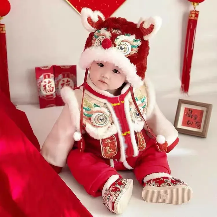 婴儿连体衣冬款加厚拜年服宝宝满月百天周岁礼服卡通超萌外出爬服
