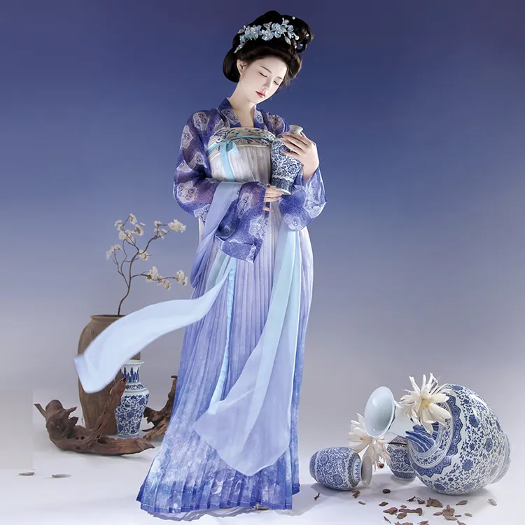 汉服女阑珊小记原创【绫波】唐制齐胸襦裙青花瓷中国风套装超仙日常