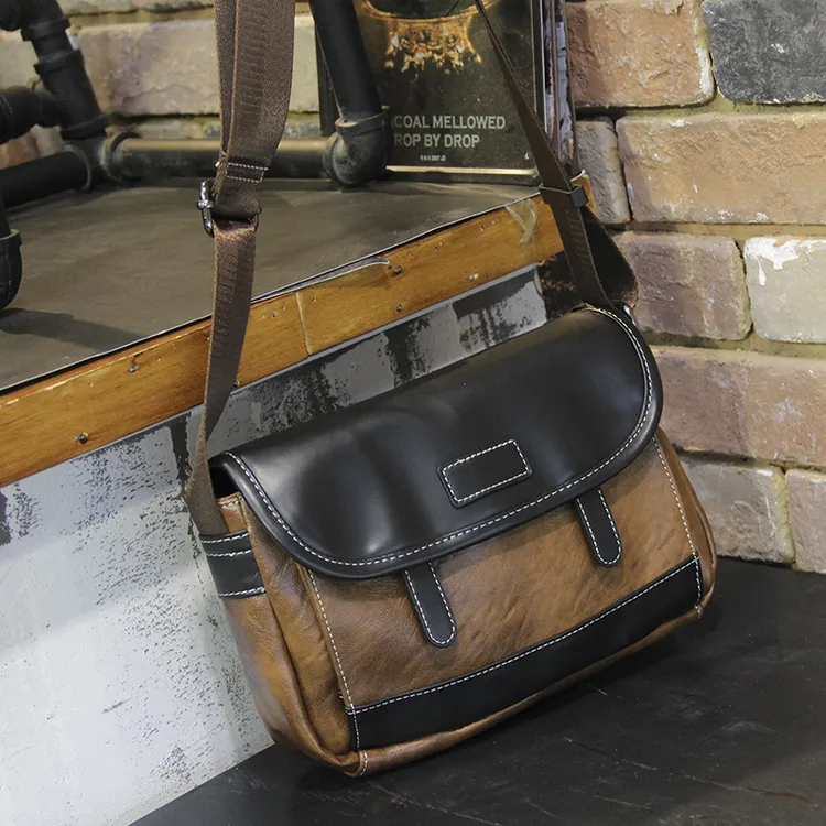 时尚潮男个性横款斜跨包通勤休闲男士单肩包韩版时尚邮差包手机包