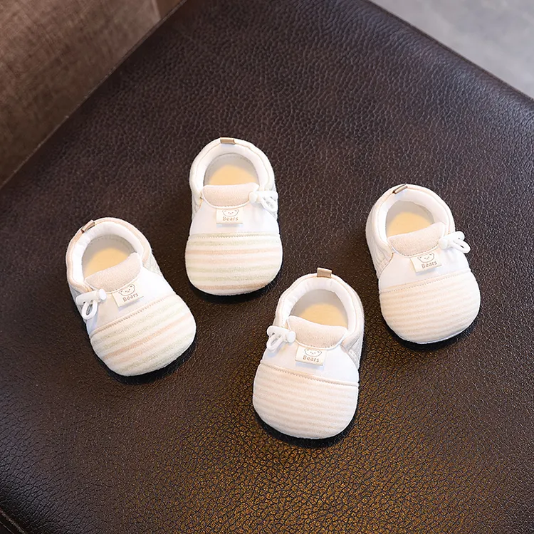 新生春秋季婴儿鞋袜子小月龄0-6个月到12个月步前不掉软底宝宝1岁
