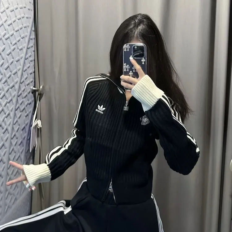 adidas/阿迪达斯高立领重工双头拉链时尚潮流修身针织衫 KF0718