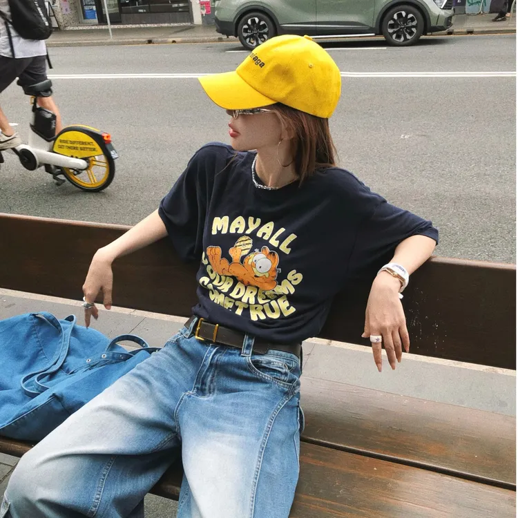 婉君【加菲猫】早春显瘦百搭修身字母印花长袖T恤上衣LWJ26A1T0395