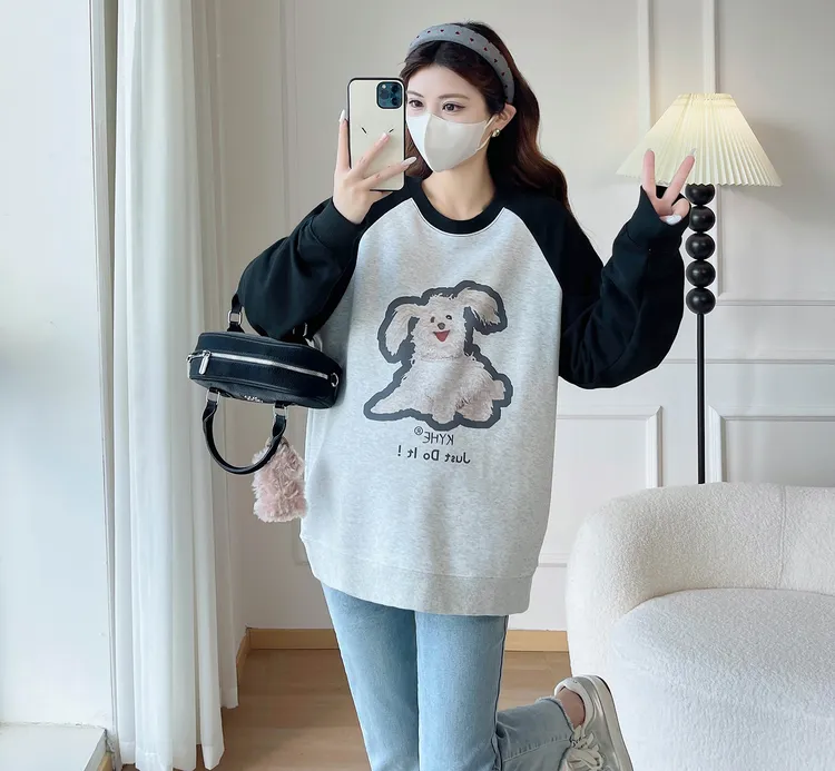 孕妇卫衣2025新款孕妈外出洋气拼色上衣秋季宽松大码时尚孕妇装女