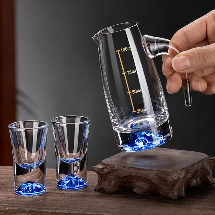 高端蓝山白酒杯套装中式无铅水晶玻璃一口杯小酒盅轻奢分酒器酒具