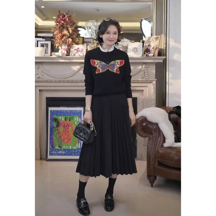 我是摩羯 黑标福蝶 意大利C家100羊绒羊毛绣花德国STOLL秋冬毛衫