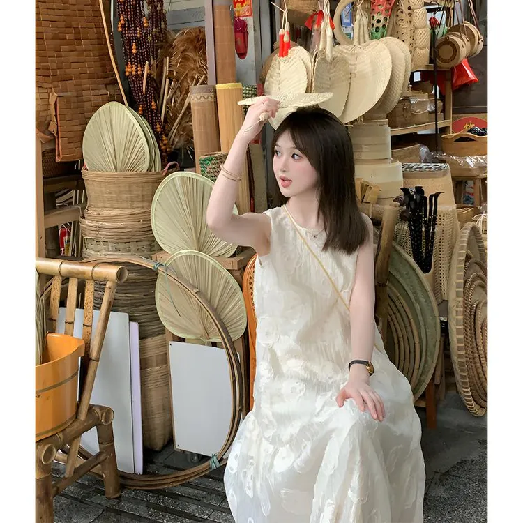 韩系温柔风连衣裙2025新款夏季圆领无袖小个子甜美减龄无袖连衣裙