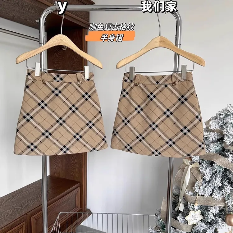 秋冬新款毛呢格子a字裙大码显瘦半身裙高腰遮肉包臀裙防走光短裙