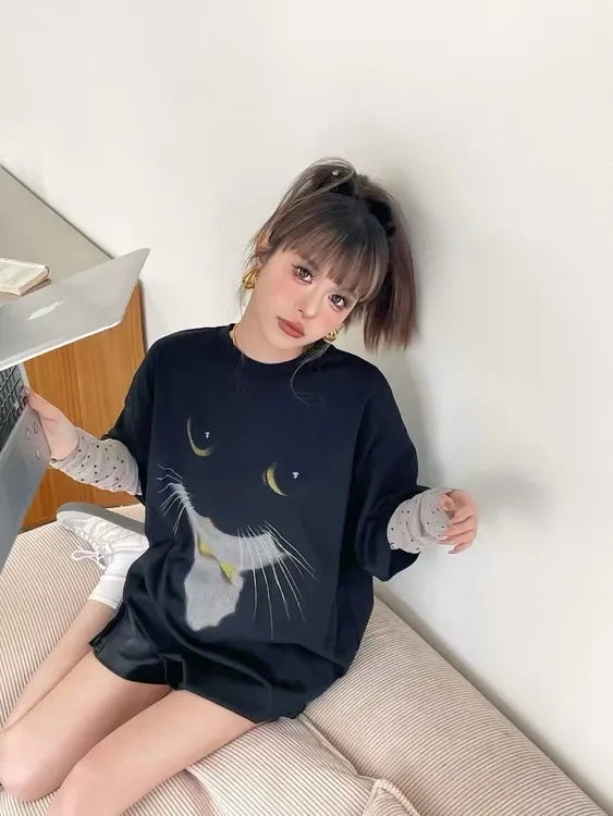 欧货圆领猫咪卡通印花T恤女2025年春季新款宽松假两件网纱上衣潮