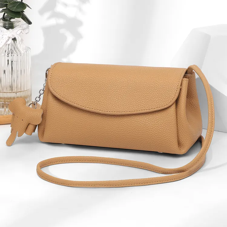 头层真皮包包女款枕头包女士单肩包新款时尚百搭大容量斜挎包小包