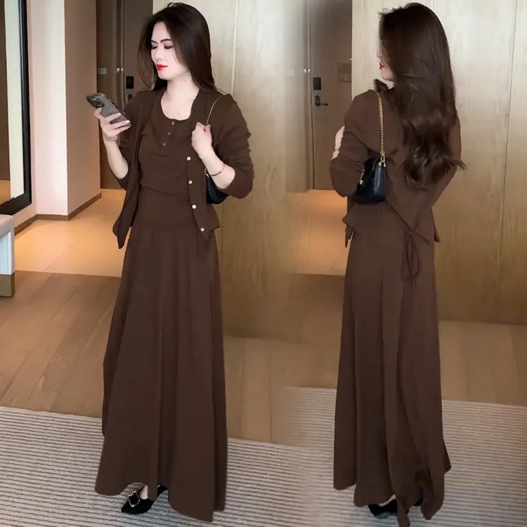 时尚连衣裙套装女2025春秋新款洋气显瘦开衫背心半身裙减龄三件套