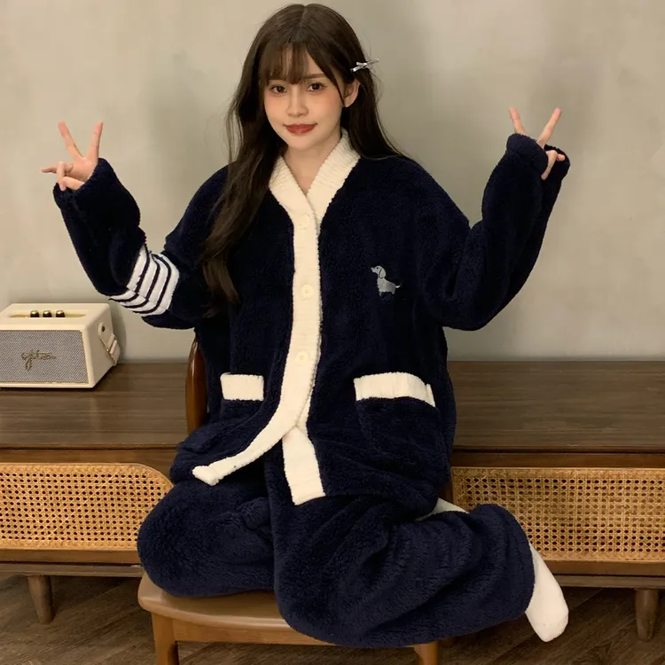 法兰绒珊瑚绒秋冬季睡衣女款爆款2025新款加绒加厚保暖套装家居服