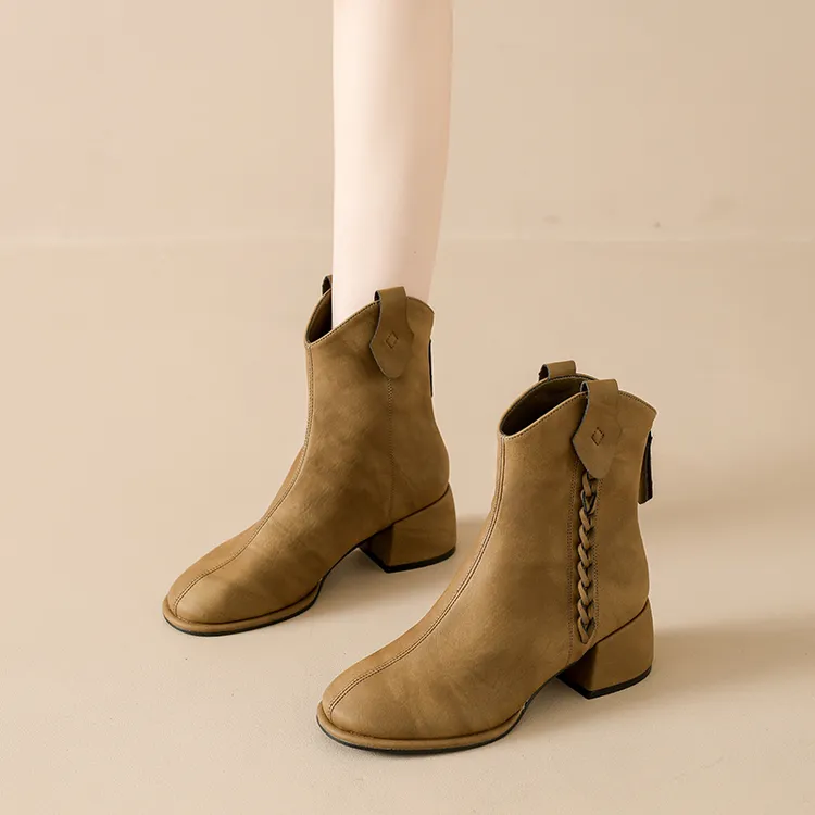 真皮小短靴女秋季单靴2025新款复古棕色切尔西靴后拉链粗跟马丁靴