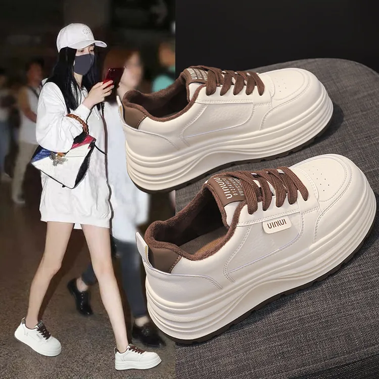 2025冬季新款加绒保暖小白鞋女百搭轻便休闲运动鞋女防滑软底简约
