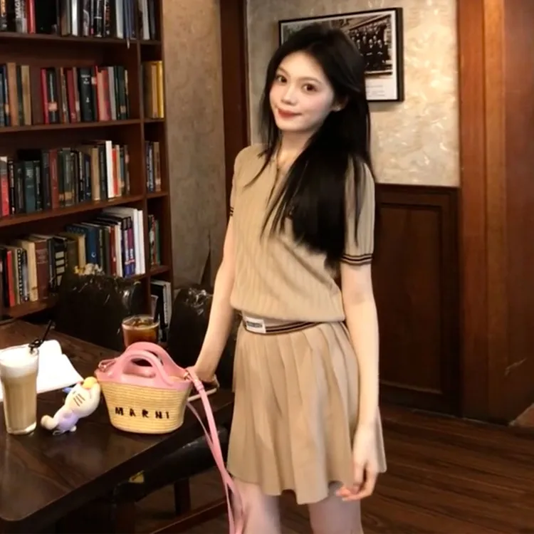 韩系复古学院风针织短袖连衣裙子女2025夏季辣妹百褶裙两件套4027