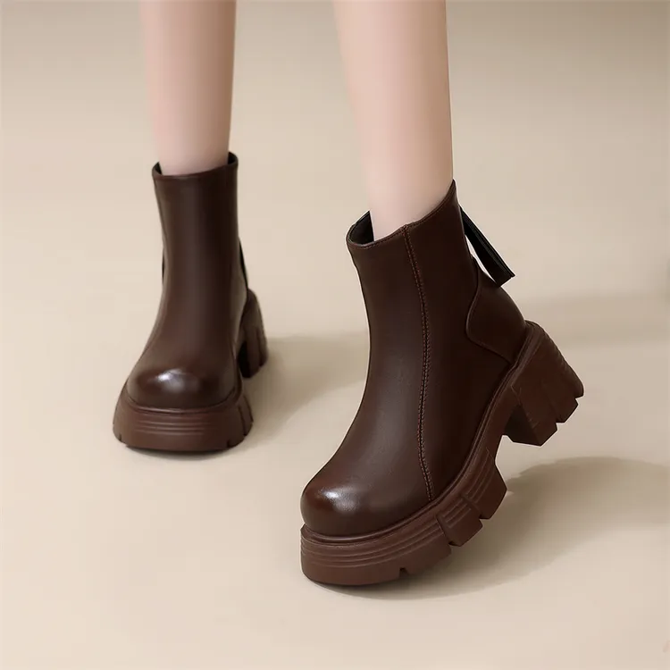 厚底英伦风马丁靴女小圆头新款复古小个子增高瘦瘦靴切尔西短靴女