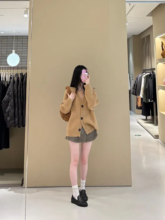 【燕麦奶茶】韩系气质ins卡其色针织开衫外套英伦半身裙两件套