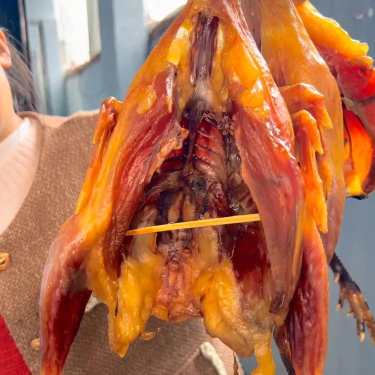 刘嘎公烟熏腊土鸡（送一包粉丝）