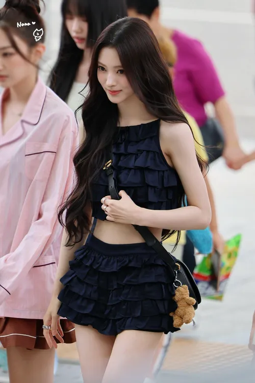 【Anna同款】波浪挂脖吊带背心女2025年新款蓬蓬半身裙裤套装夏季女