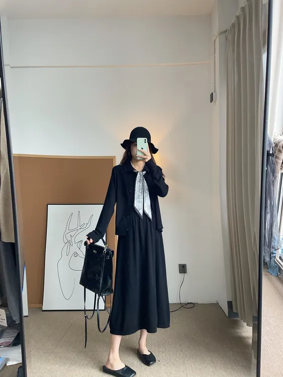 孕妇装法式赫本风假两件连衣裙预期遮肚子显瘦学院风长裙时尚潮