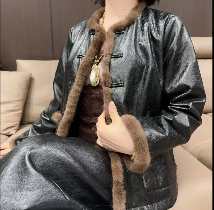 常规加厚耐磨皮新中式2025新款短外套冬季中国风复古加厚