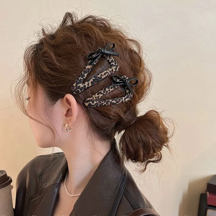 豹纹蝴蝶结三角发夹侧边夹碎发前额刘海夹子2025新款高端发卡发饰