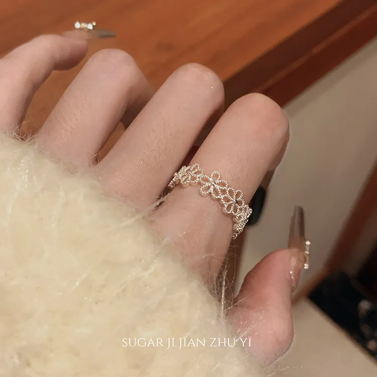 合金戒指 超仙镂空花朵戒指女小众高级感温柔甜美食指戒2025新款