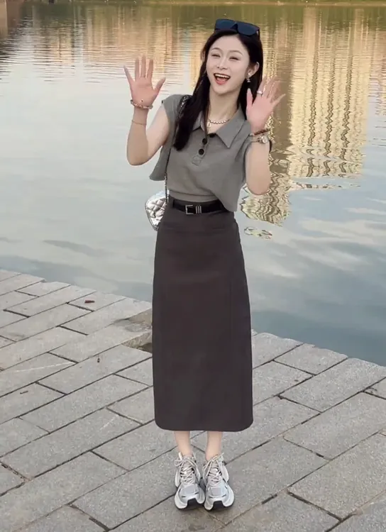韩系Polo领小飞袖T恤搭配高腰半身裙夏季时尚套装