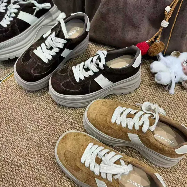 《格调》2025休闲女鞋