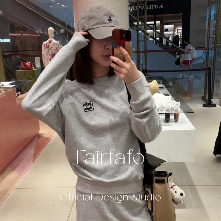 【胶章圆领卫衣】WYAL55109早秋新款休闲时尚户外百搭圆领