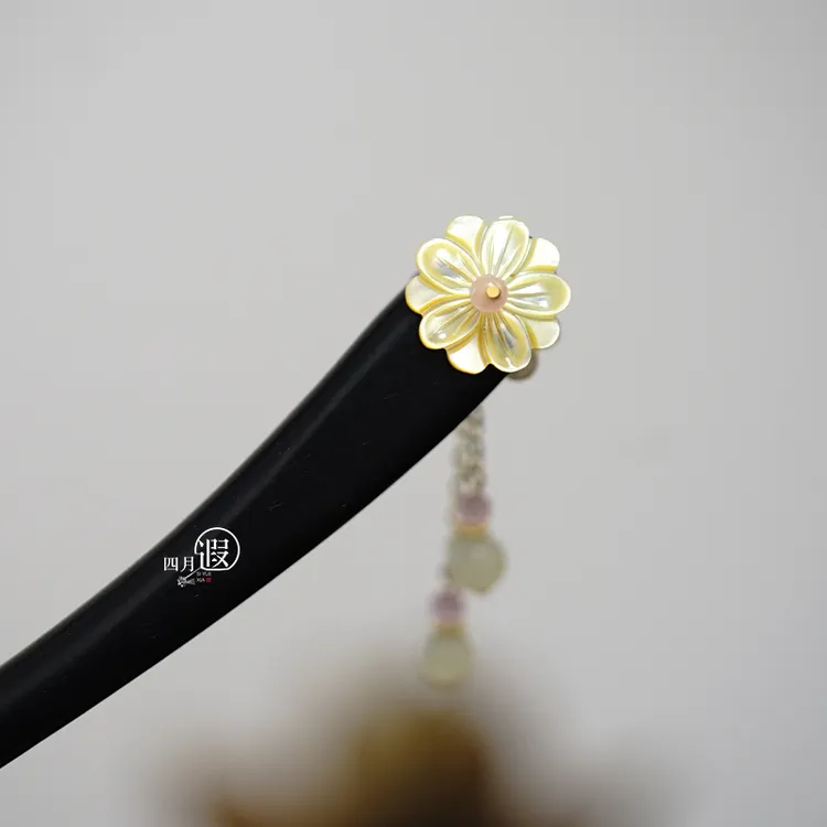 《春天里》双面黄蝶贝花朵紫光檀木发簪日常简约盘发簪子头饰送素簪