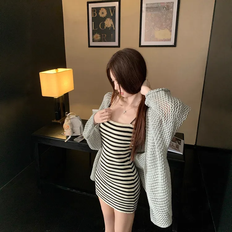 新款慵懒美女纯欲气质黑白吊带包臀裙+粗线镂空开衫两件套夏季套