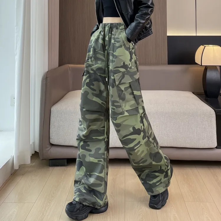 美式复古迷彩工装裤女2025秋季新款高腰宽松直筒垂感休闲阔腿裤子