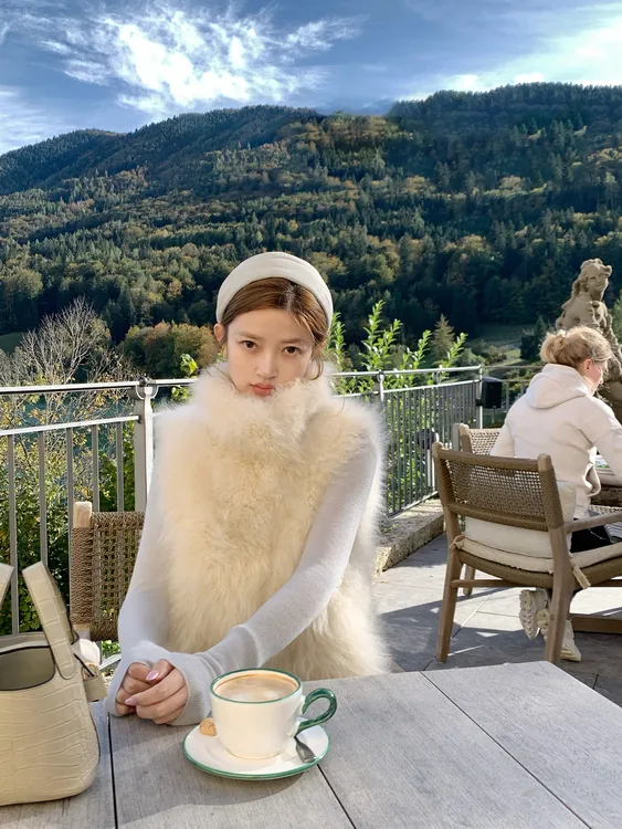 人造皮草 晴山暮雪毛毛马甲女2025秋冬新款韩系环保皮草坎肩外套