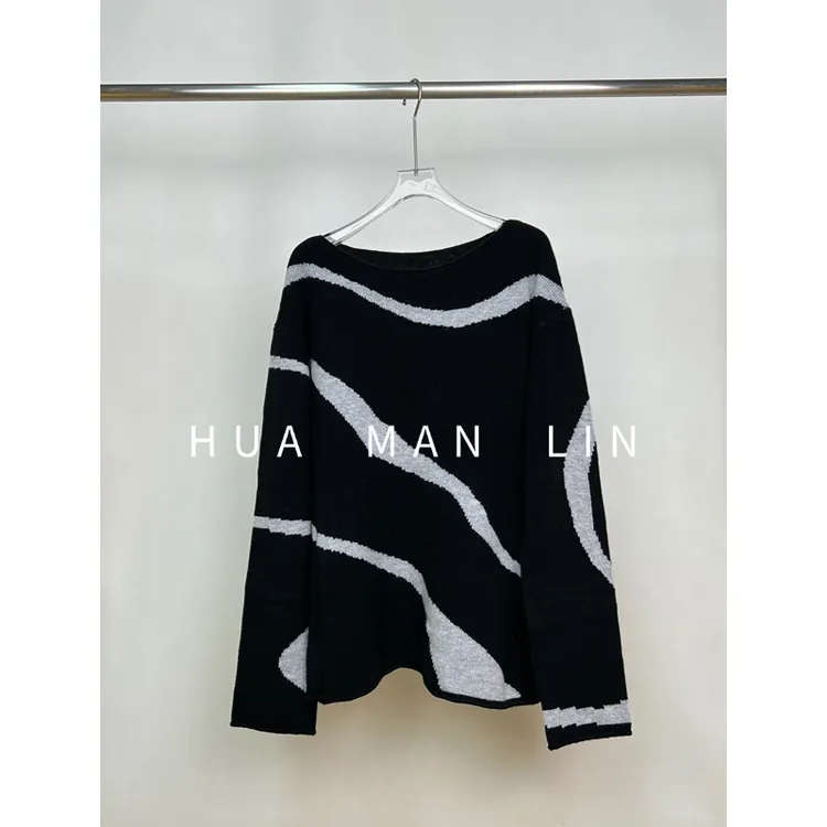 【花满林】‘黑白线条’圆领撞色设计波浪纹卷边上衣11038