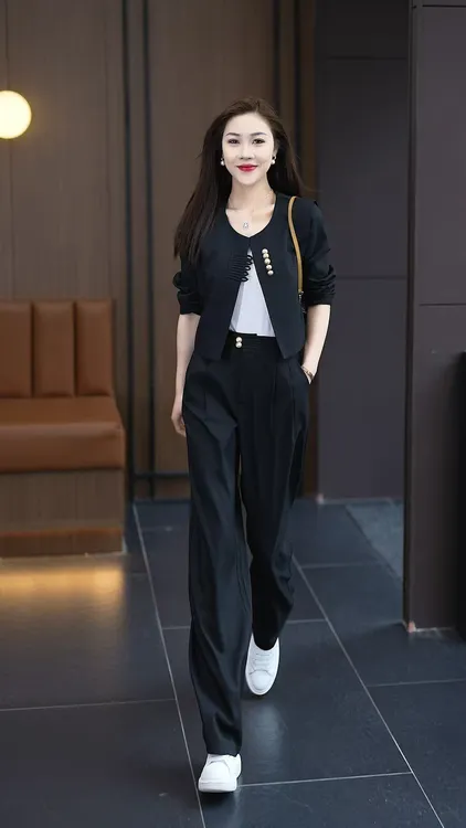 5632【衣长44裤长100】高级感气质显瘦短款外套高腰休闲裤两件套