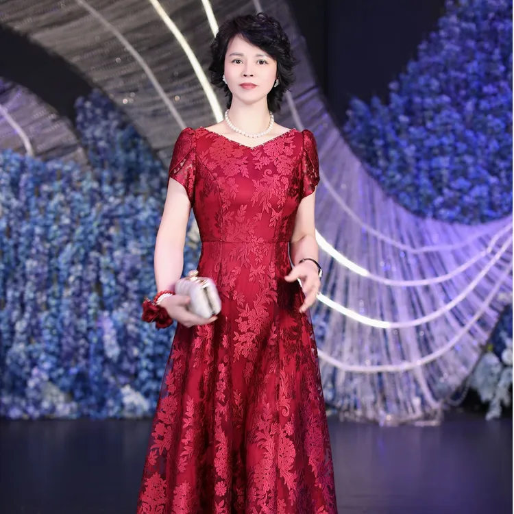 高定婚礼宴会轻奢蕾丝喜婚礼妈妈装高档婚宴礼服