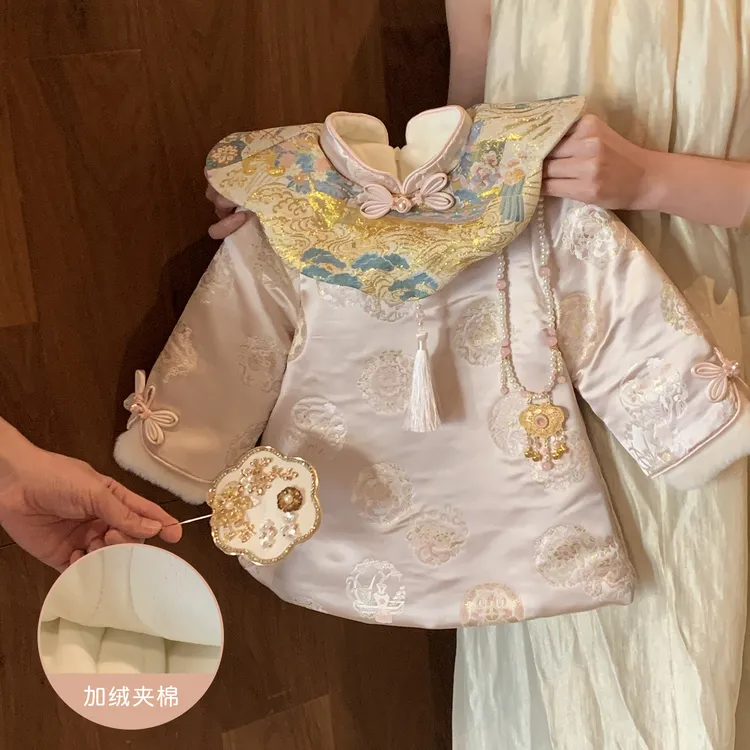 小沐沐周岁礼服国风连衣裙2026新款冬小童女宝宝拜年服裙子新年