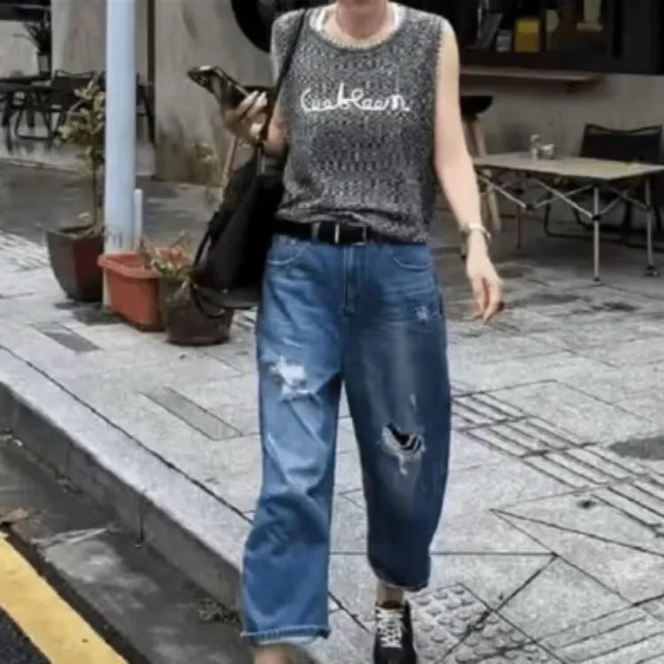 新款减龄时尚简约字母印花上衣破洞裤