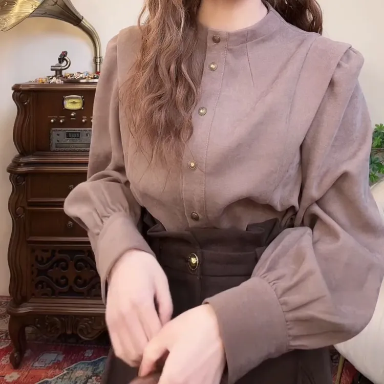 春季新款气质简约复古通勤设计感衬衫女上衣衬衣LK2501459