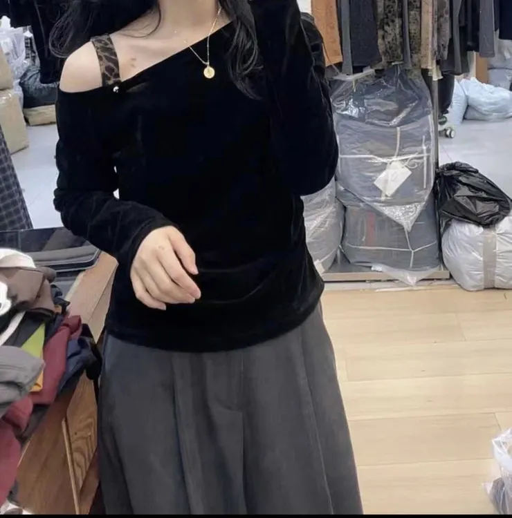 一字领长袖韩版露肩T恤女2025年秋冬新款网红时尚打底衫女内搭