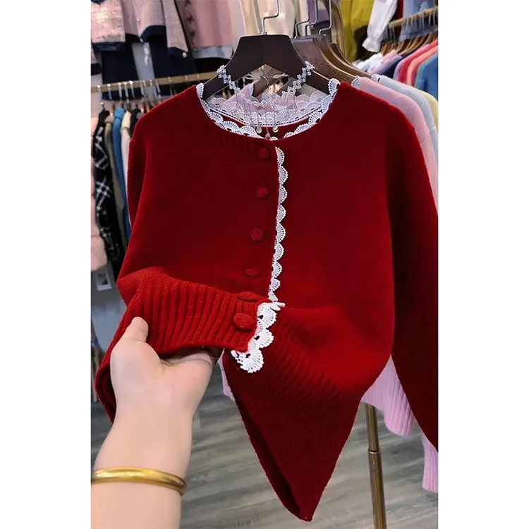 2025秋季新款法式高级感复古圆领单排扣花边针织开衫显瘦遮肚上衣
