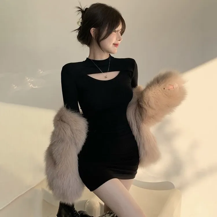 裙子秋冬女高级感修身包臀裙显瘦遮肉时尚镂空黑色打底连衣裙